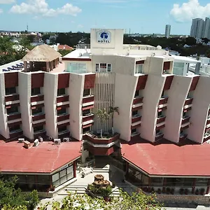 Plaza Kokai 4*, Cancún Mexico