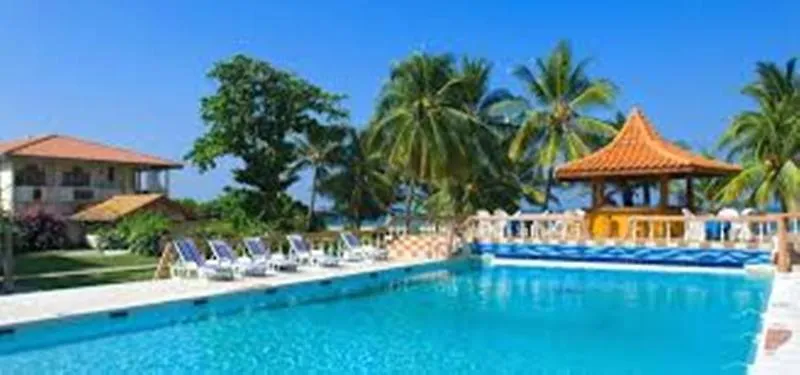 Golden Star Beach Hotel Negombo