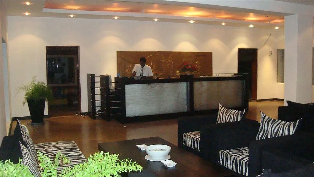 Golden Star Beach Hotel Negombo